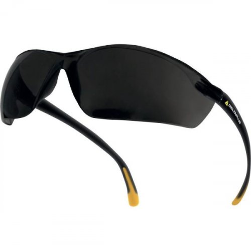 MEIA SMOKE - Jednoczęściowe okulary zintegrowany nosek i zauszniki z poliwęglanu, antypoślizgowe zauszników z PVC.